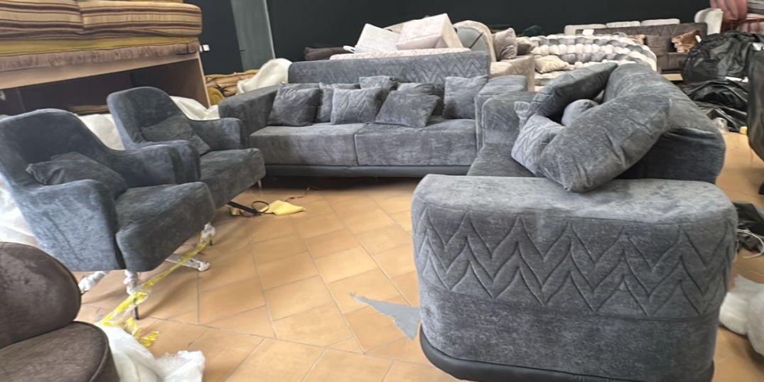 Ensemble salon 2 grands 2 chaises grise Ensemble salon 2 grands 2 chaises grise